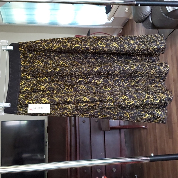 LuLaRoe Elegant Black & Gold Lola Skirt Size L - Picture 2 of 7